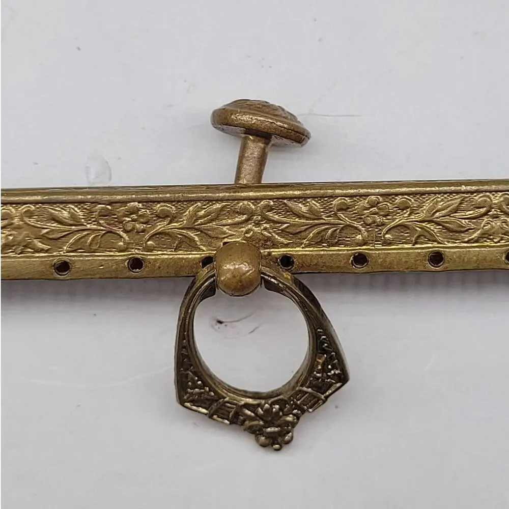 Antique French Art Nouveau Purse Frame Romantic‎ Parisian Gold Clasp